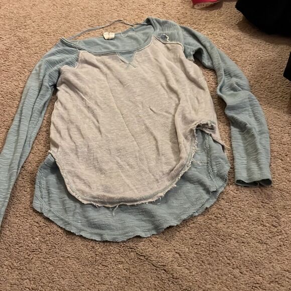 Free people small distressed tee - Picture 3 of 8